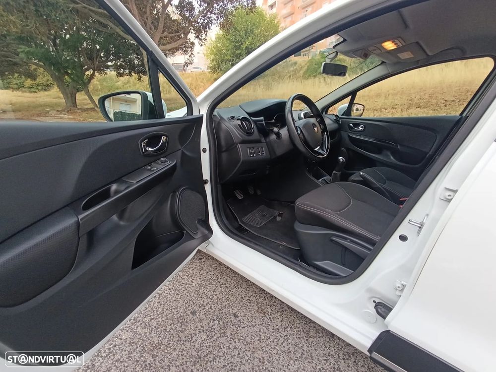 Renault Clio Sport Tourer 1.5 dCi Dynamique S - 13