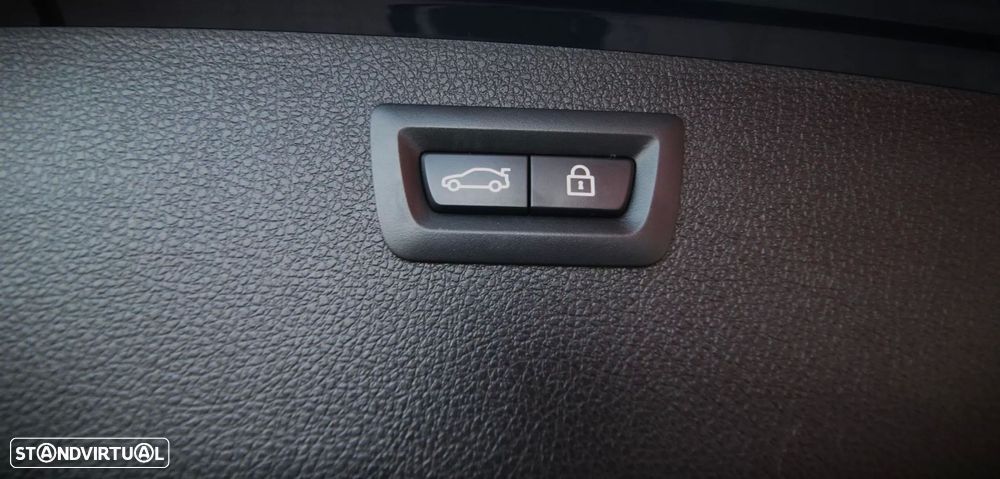 BMW 335 i xDrive L.Mod.Auto - 42