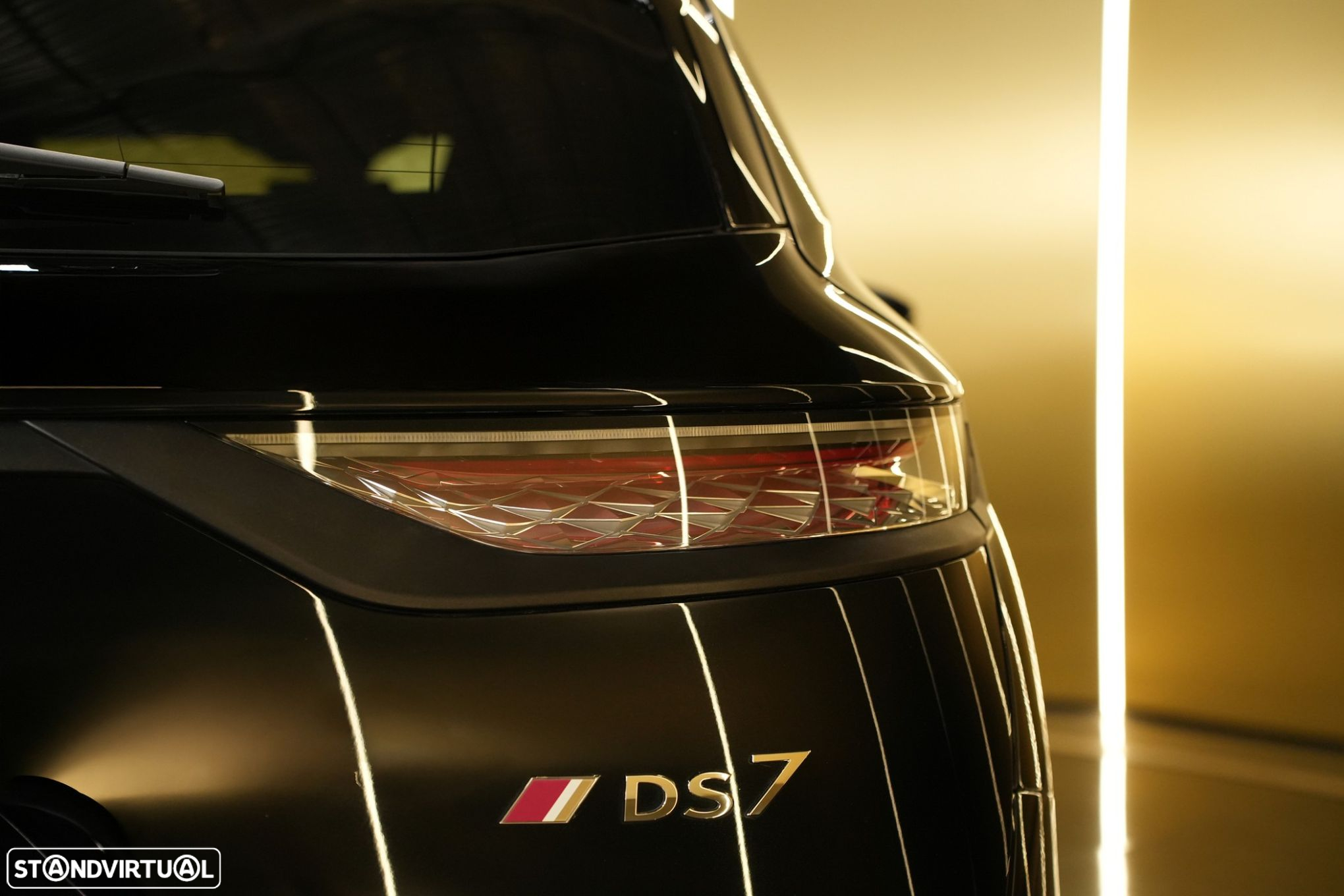 DS DS7 Crossback 1.5 BlueHDi Performance Line EAT8 - 16