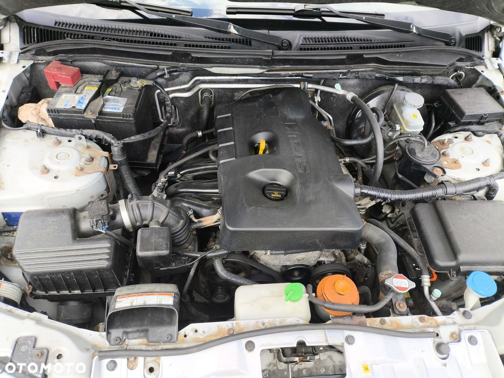 Suzuki Grand Vitara 2.0 Comfort + - 19