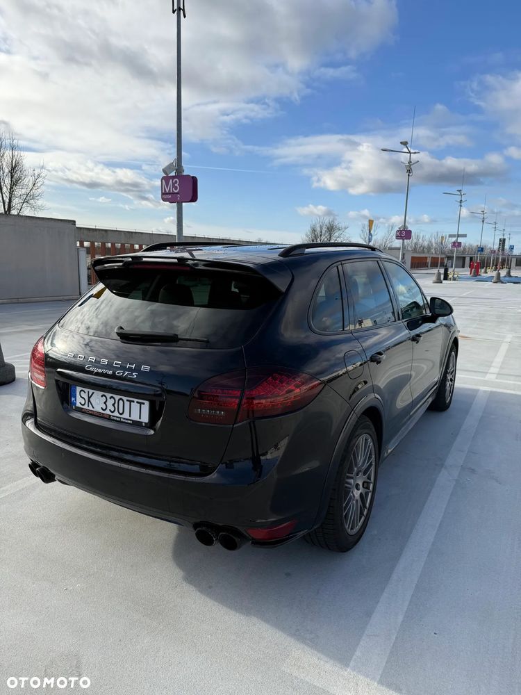 Porsche Cayenne GTS - 8