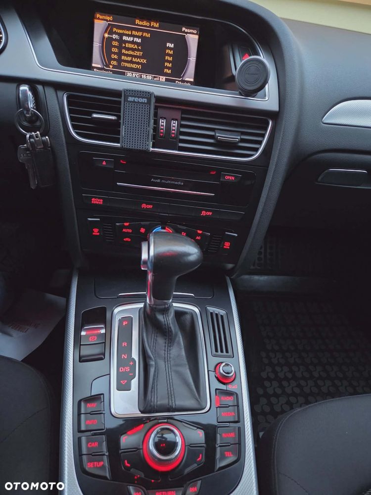 Audi A4 Allroad 2.0 TDI Quattro S tronic - 15