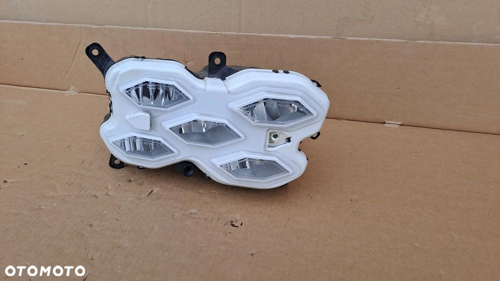 GOLF 8 VIII GTI GTE PRAWY HALOGEN LAMPA PRZECIWMGIELNA 5H0941700C - 2
