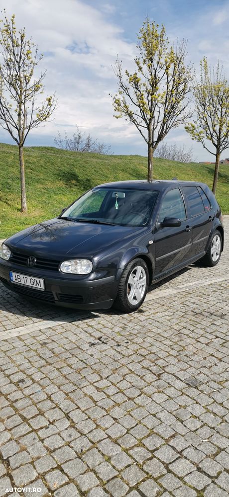 Volkswagen Golf - 20