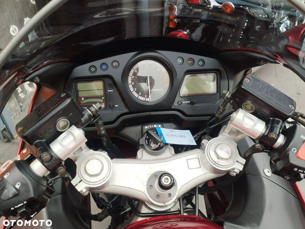 Honda CBR - 6