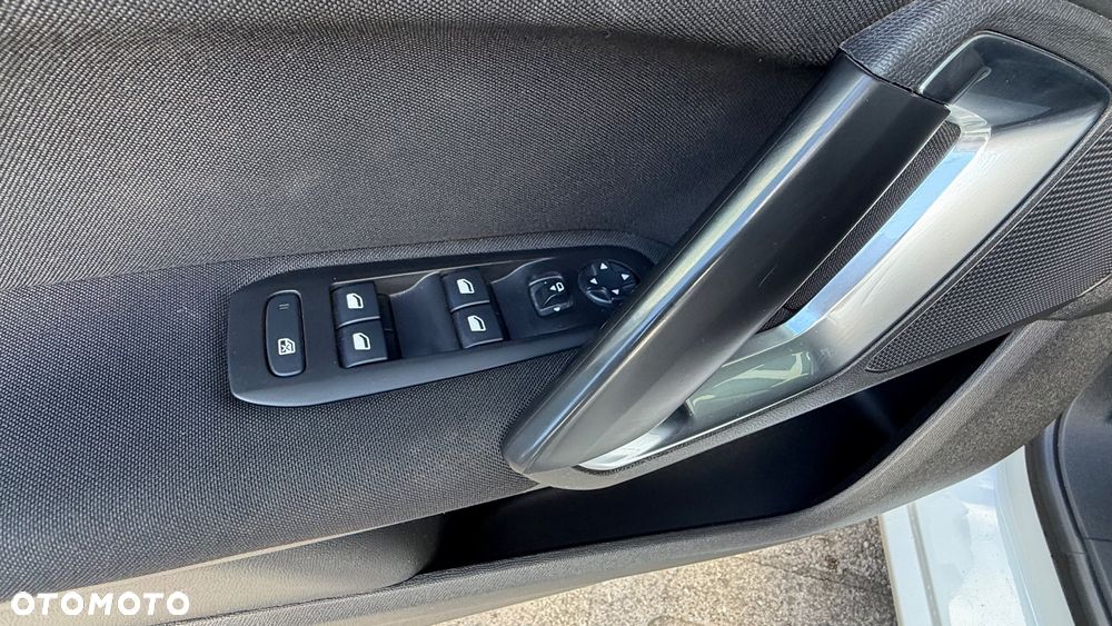Peugeot 308 1.2 PureTech GPF Access S&S - 20