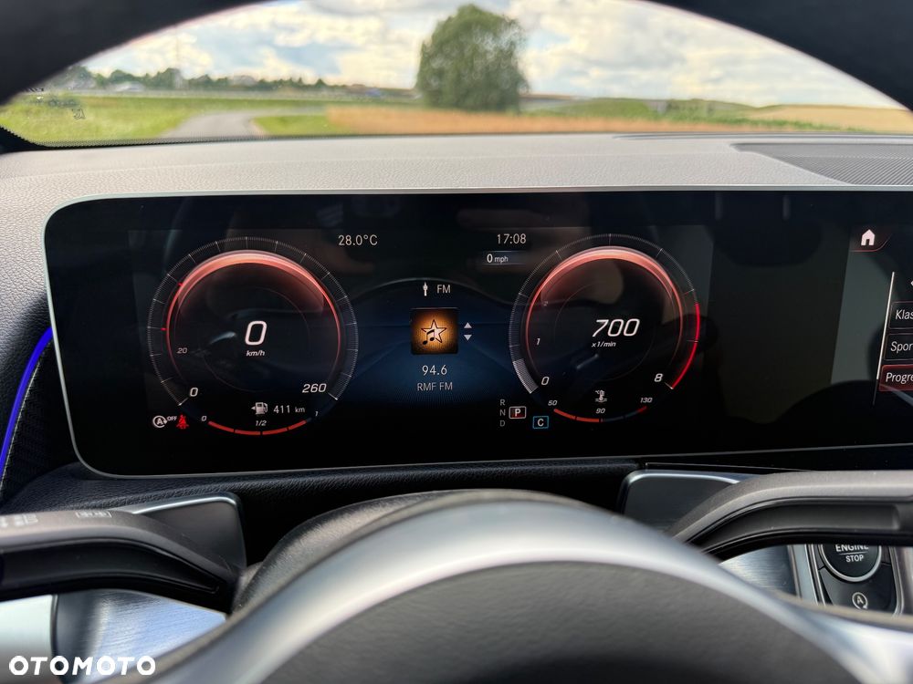 Mercedes-Benz GLB 250 8G-DCT AMG Line - 14