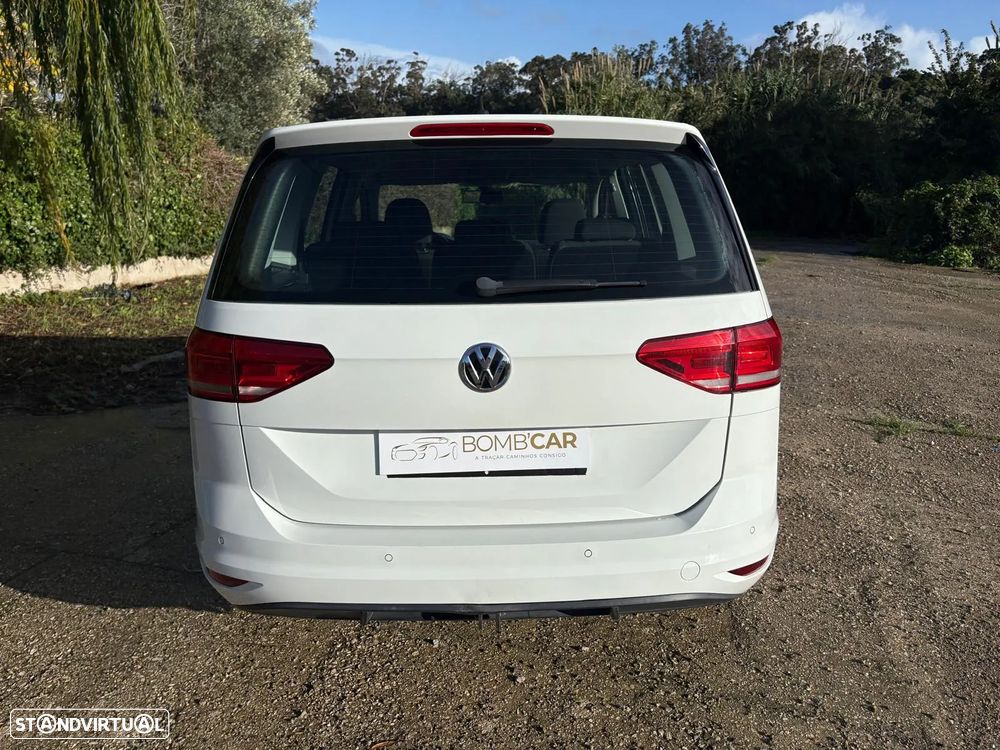 VW Touran - 24