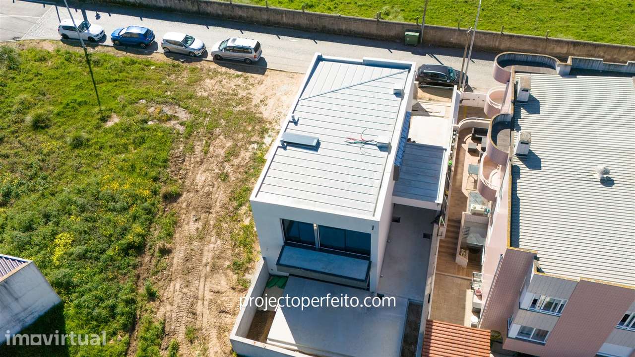 Moradia Geminada T3 Venda em São Félix da Marinha,Vila Nova de Gaia - Grande imagem: 4/31