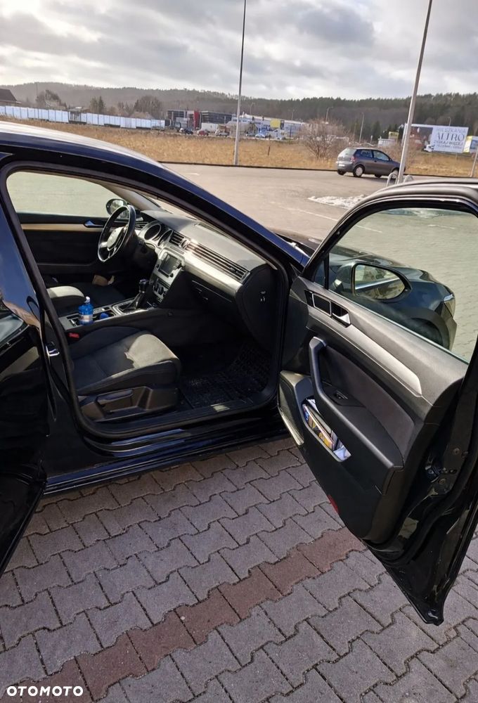 Volkswagen Passat 2.0 TDI SCR Comfortline - 7