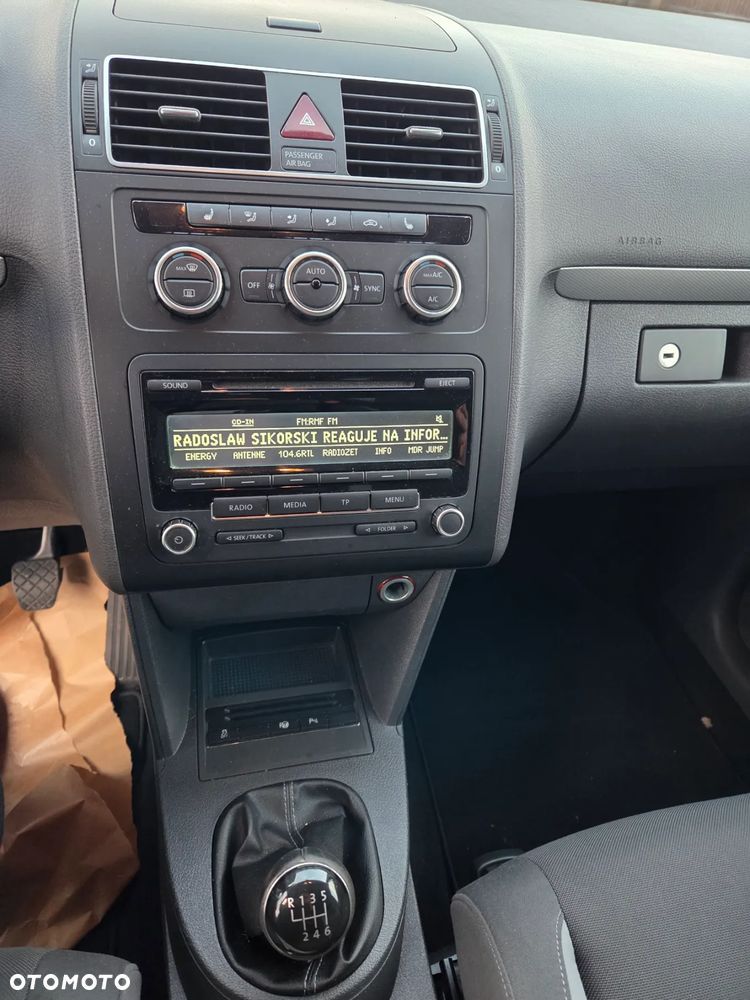 Volkswagen Touran 2.0 TDI DPF Life - 18