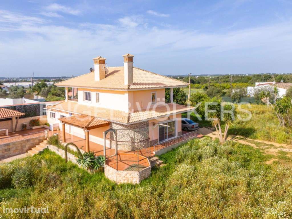 Moradia de campo em Santa Bárbara de Nexe - Grande imagem: 3/38