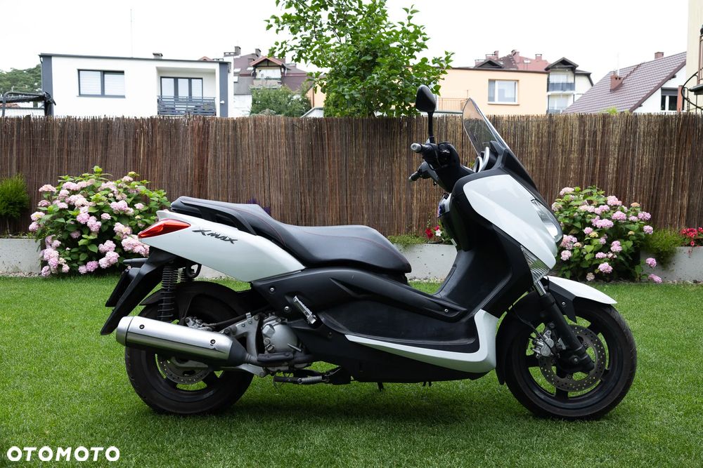 Yamaha X-max - 1