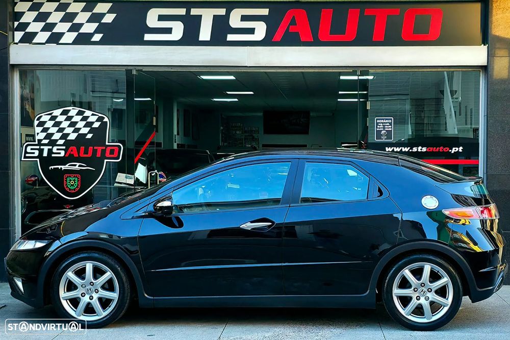 Honda Civic 1.8 Executive NAVI - 16