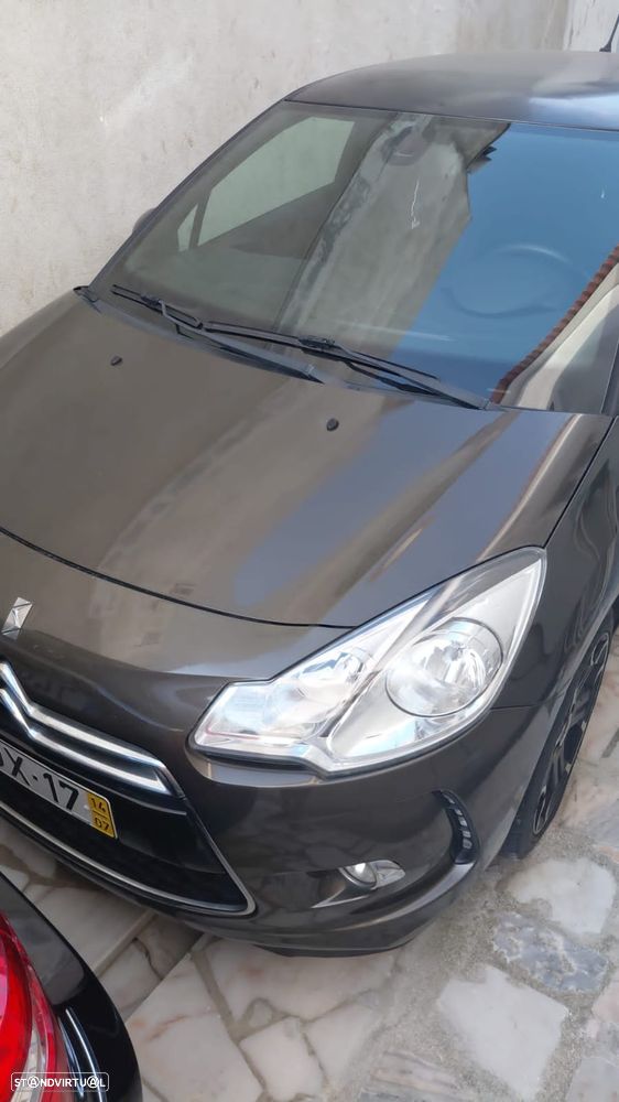 Citroën DS3 1.6 BlueHDi Sport Chic - 2
