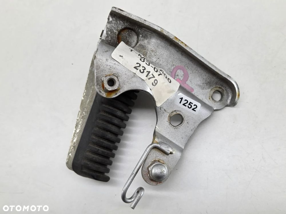 YAMAHA T-MAX 500 03-07 SET PODNÓŻEK PASAŻERA PRAWY - 2