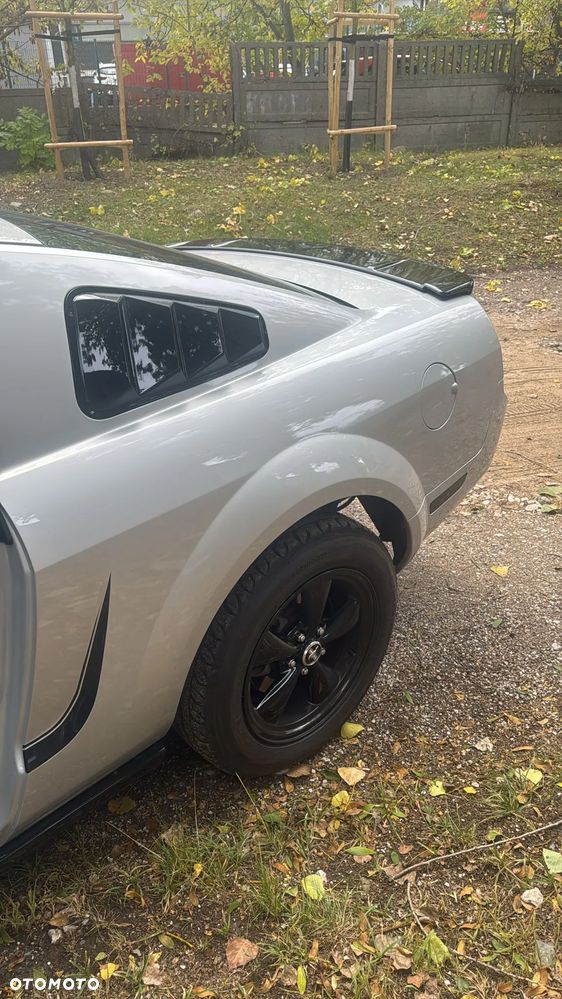 Ford Mustang - 6