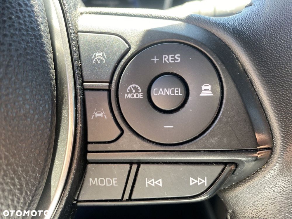 Toyota Corolla Cross - 22