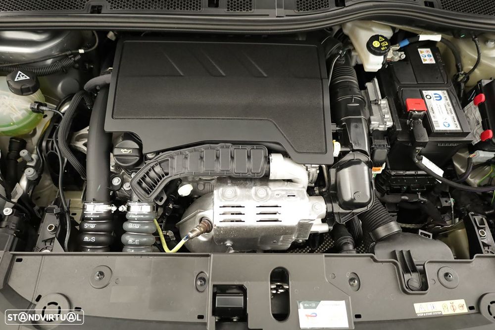 Peugeot 208 1.2 PureTech Style - 24