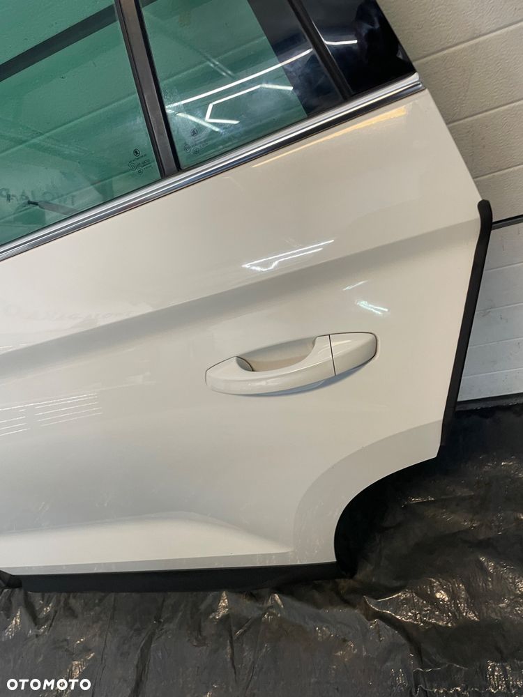 SKODA KODIAQ  drzwi lewy tył w kolor  ROK LS9R w kolor pod miernik - 2