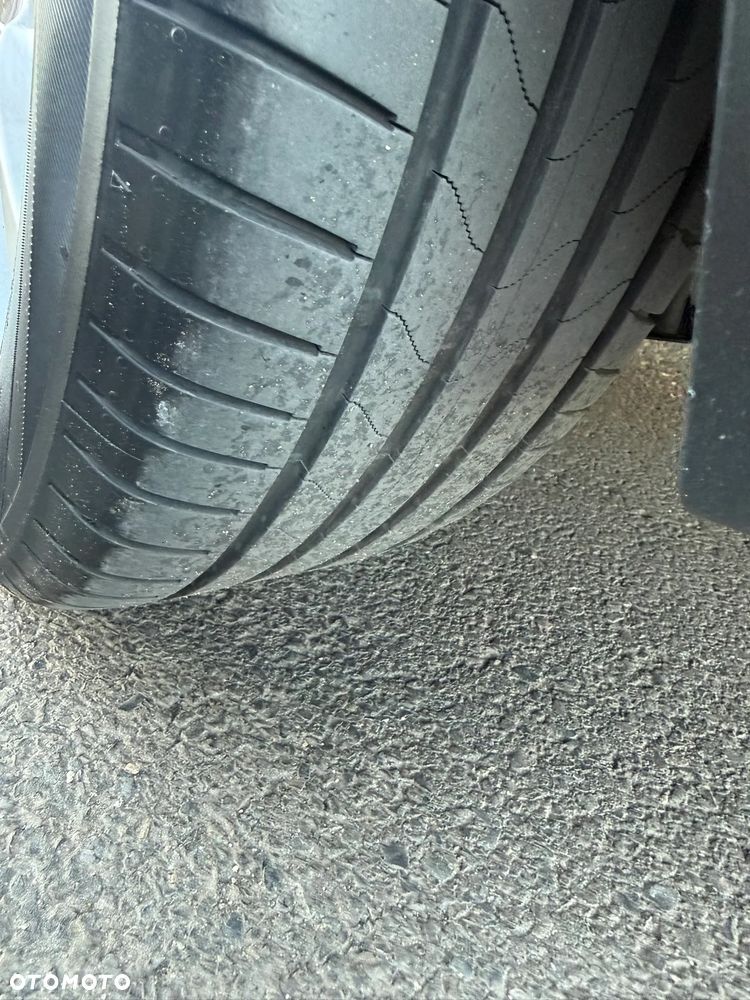 BMW Seria 3 320d - 12