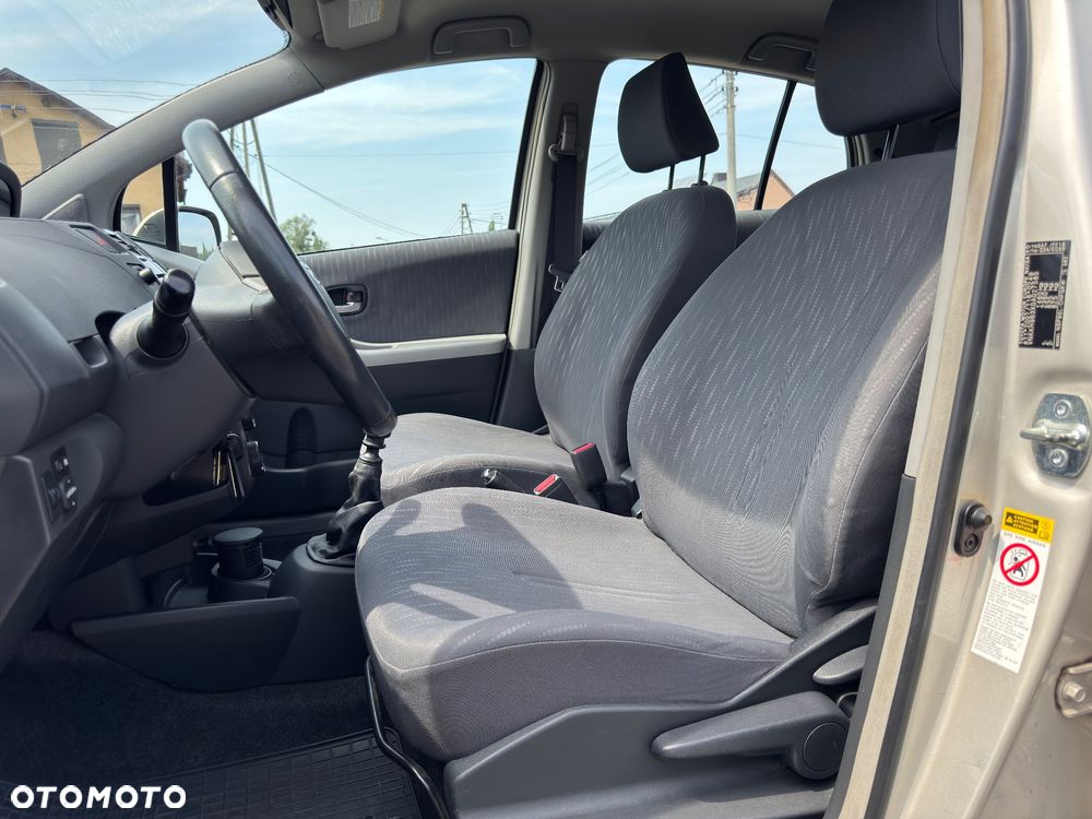 Toyota Yaris 1.33 Sol - 18