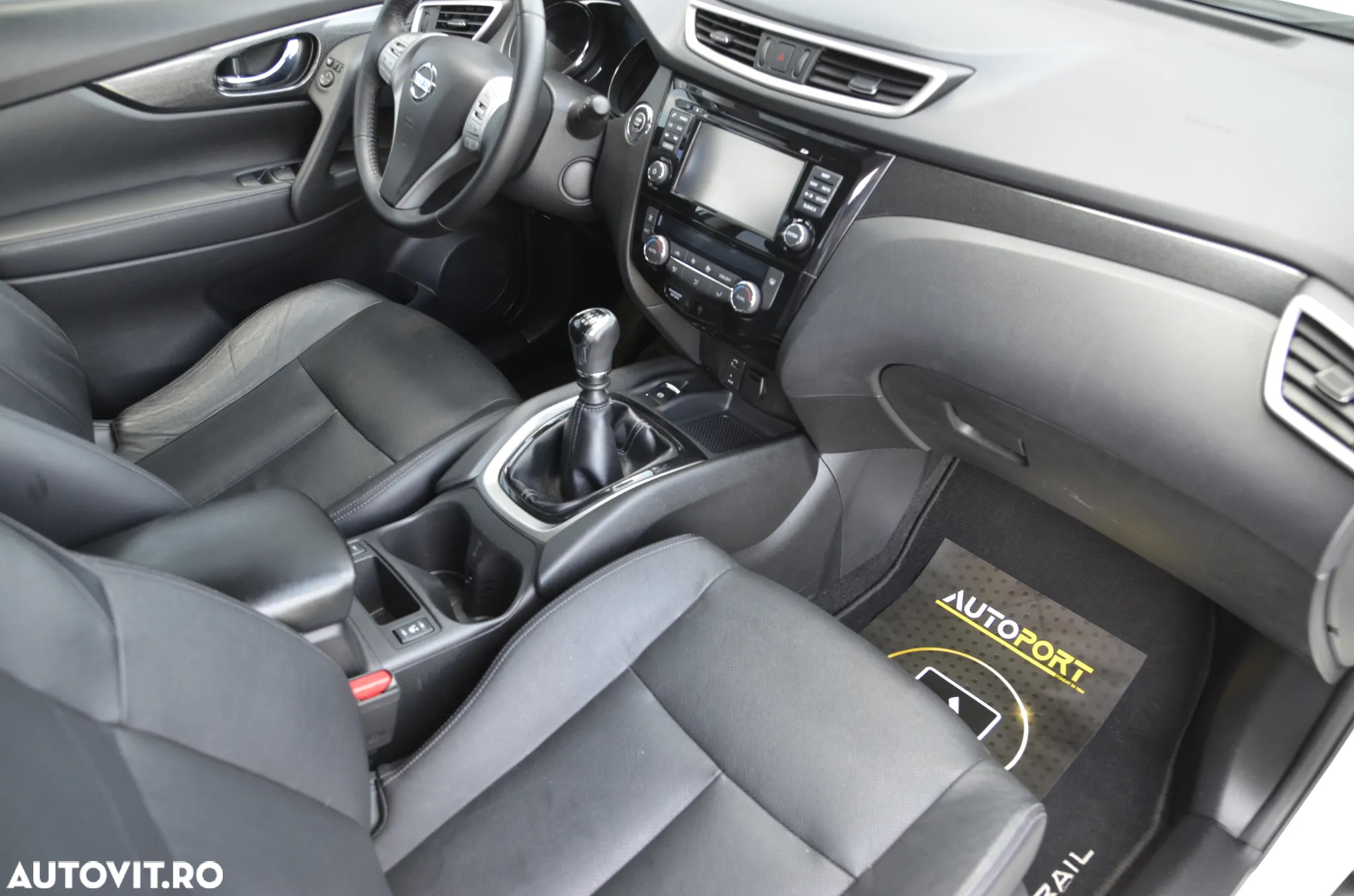 Nissan X-Trail 1.6 dCi Tekna - 10