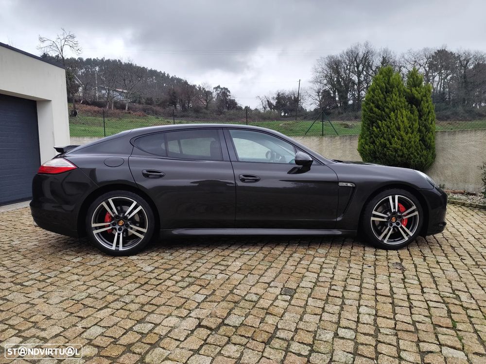 Porsche Panamera Platinum Edition - 8