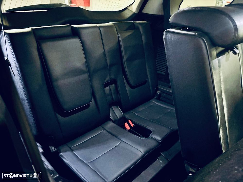 Land Rover Discovery Sport 2.0 TD4 SE 7L Auto - 10