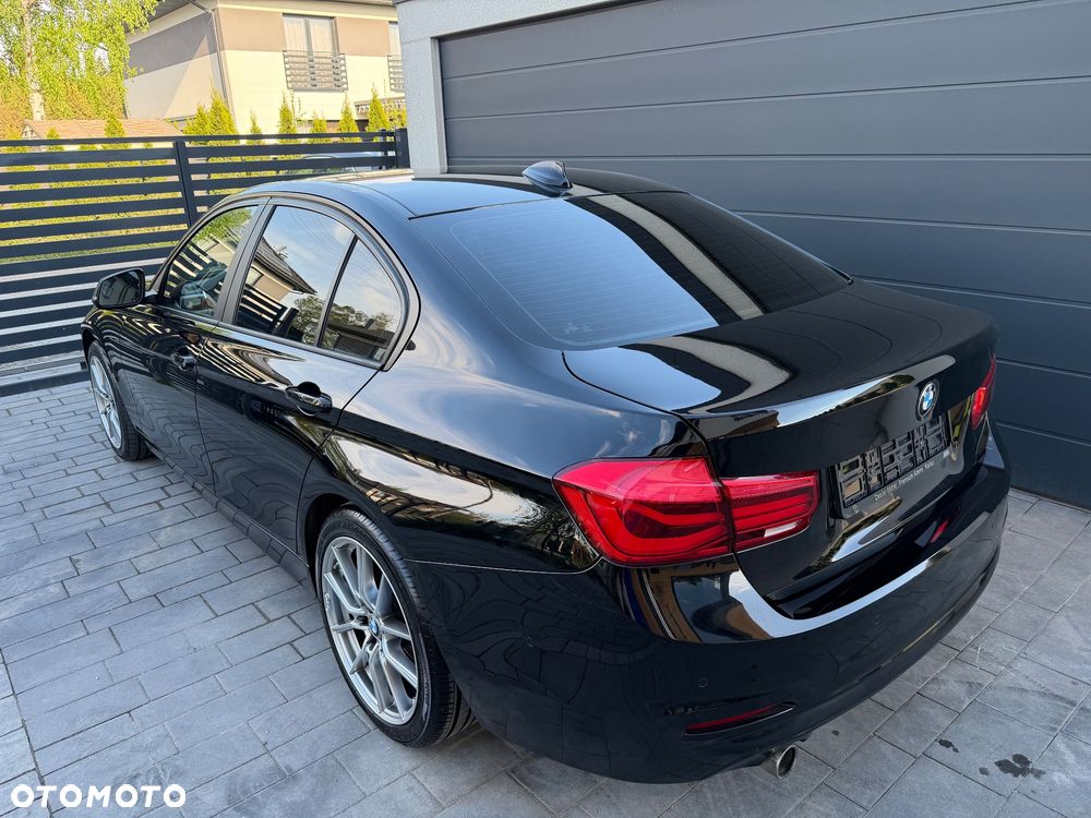 BMW Seria 3 318i GPF Sport Line Shadow - 13