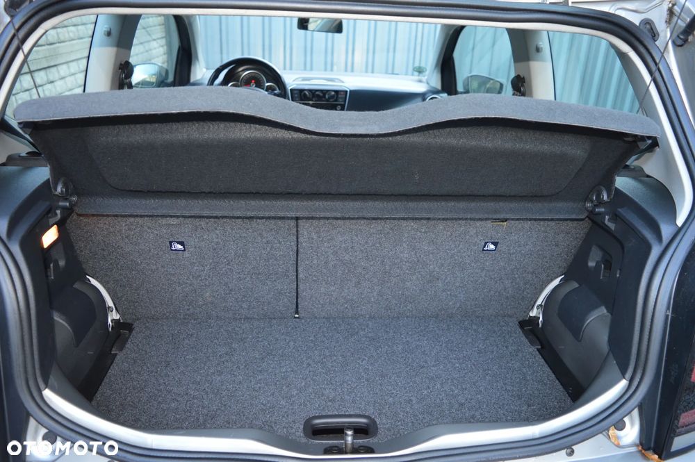 Volkswagen up! club - 33