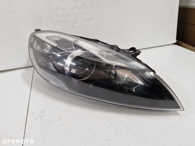 VOLVO V40 II 2 LAMPA REFLEKTOR PRAWY PRZÓD XENON UK 31283335 - 4