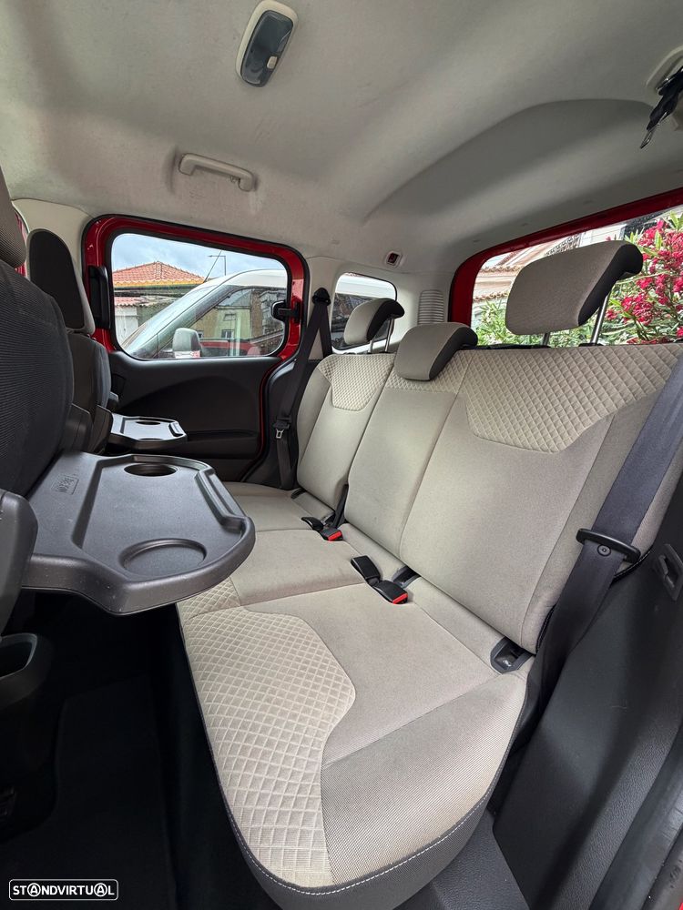 Ford Tourneo Courier 1.0 EcoBoost Titanium - 11