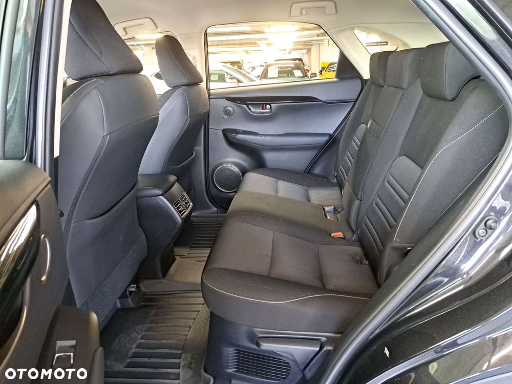 Lexus NX 300h Elegance AWD - 13
