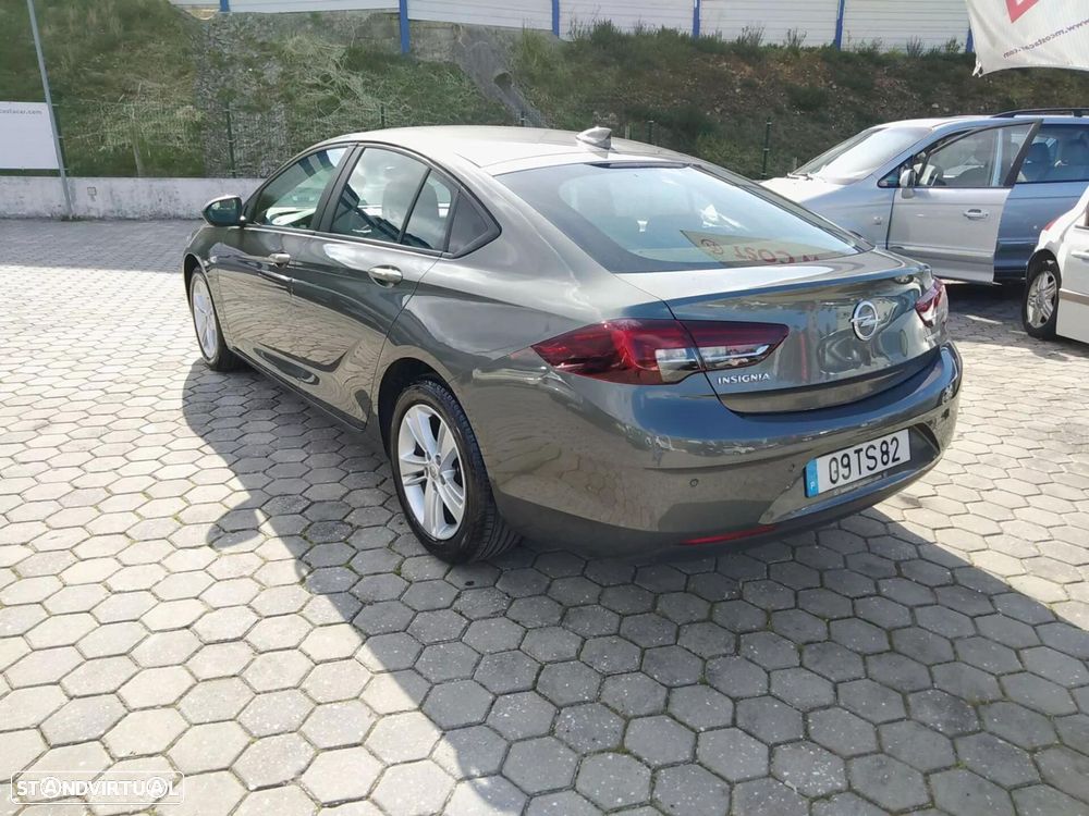 Opel Insignia Grand Sport - 12