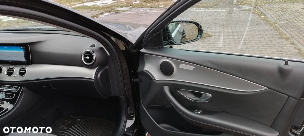 Mercedes-Benz Klasa E 220 d 9G-TRONIC Avantgarde - 27
