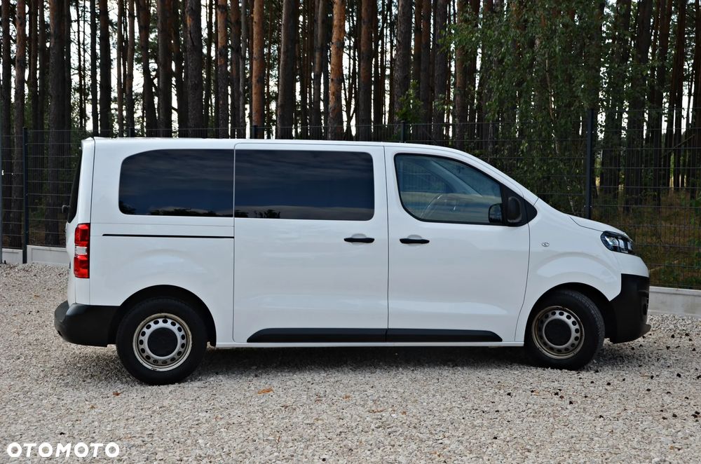 Opel Vivaro Kombi Long 2,8t Enjoy - 24