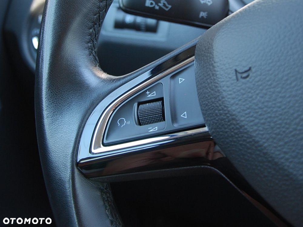 Skoda RAPID 1.0 TSI Ambition - 31