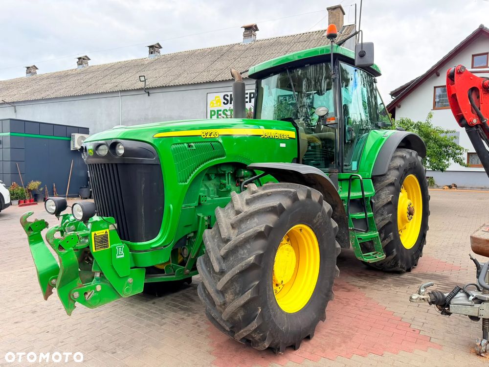 John Deere 8220 - 7