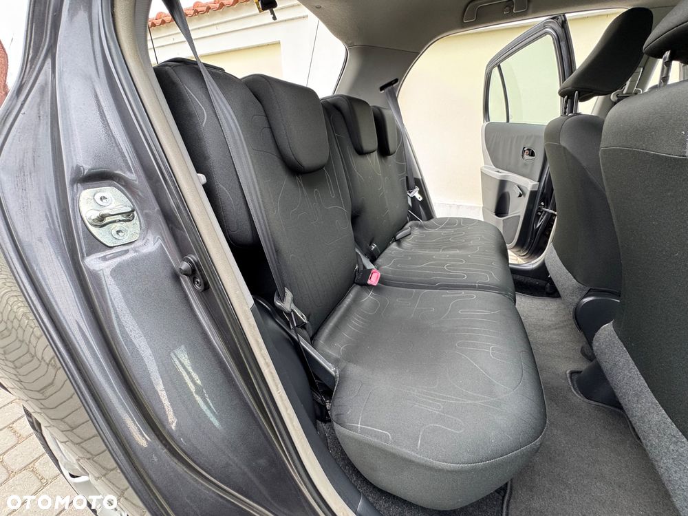 Toyota Yaris - 25