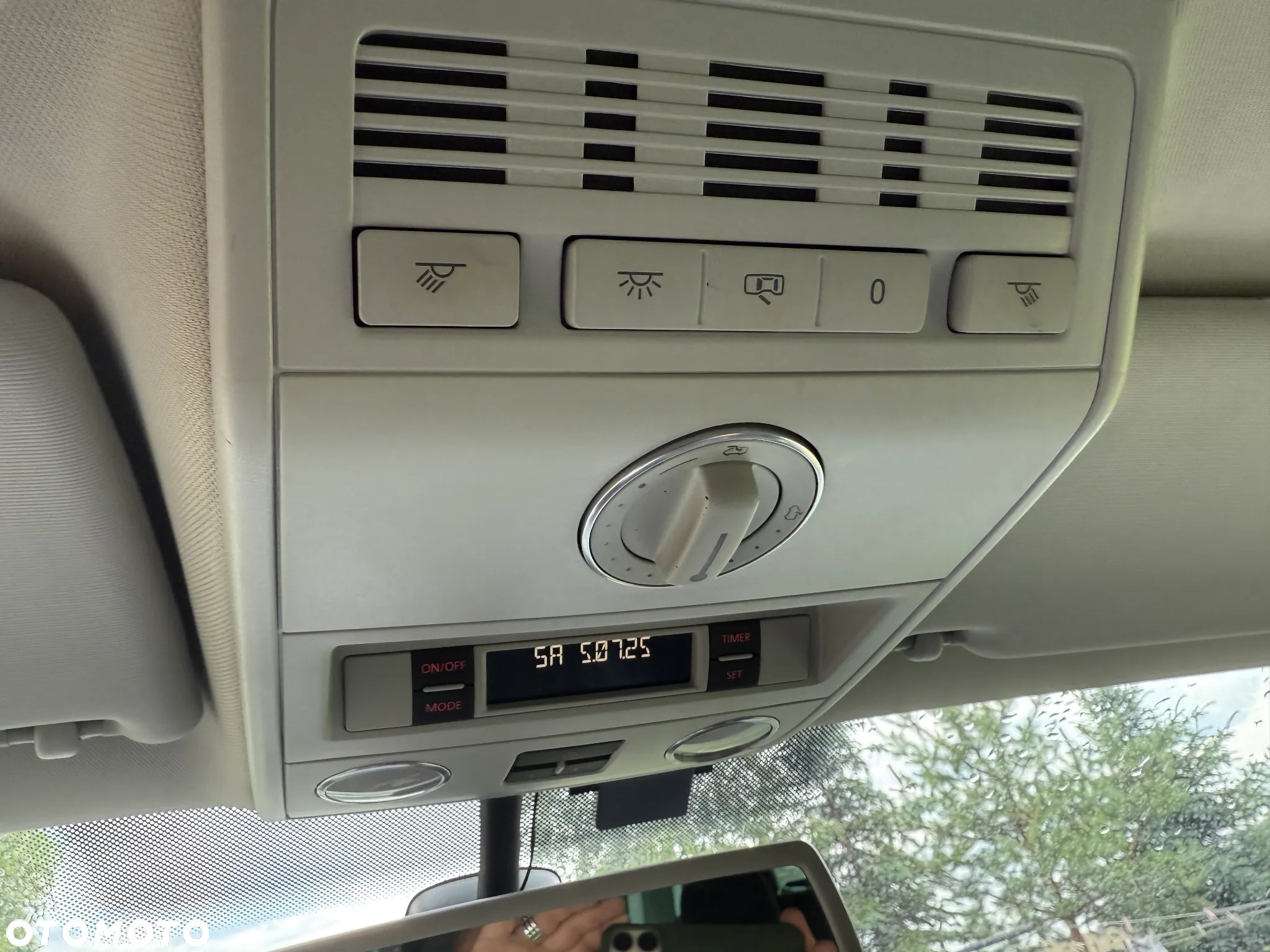 Volkswagen Multivan - 16