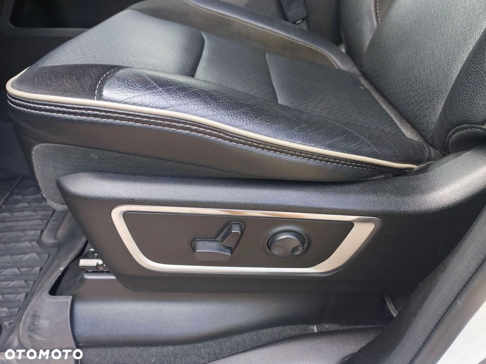 RAM 1500 5.7 Crew Cab Laramie - 30