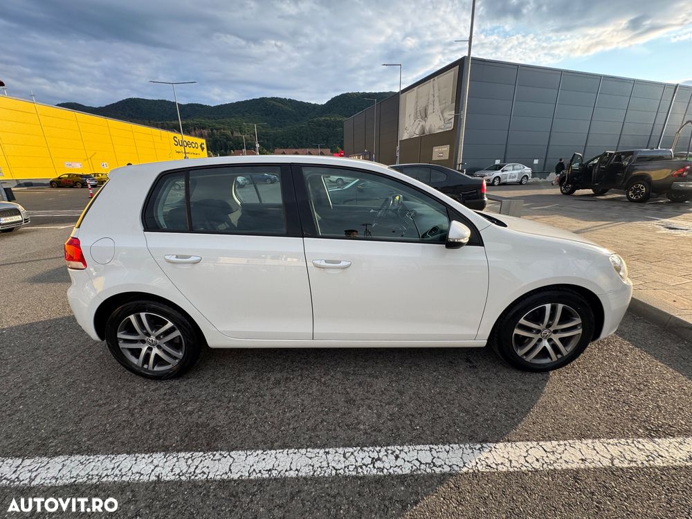 Volkswagen Golf 2.0 TDI DPF Highline - 4