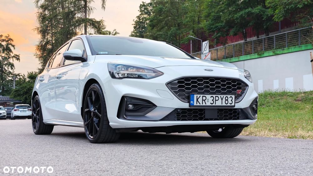 Ford Focus 2.3 EcoBoost ST-3 - 4