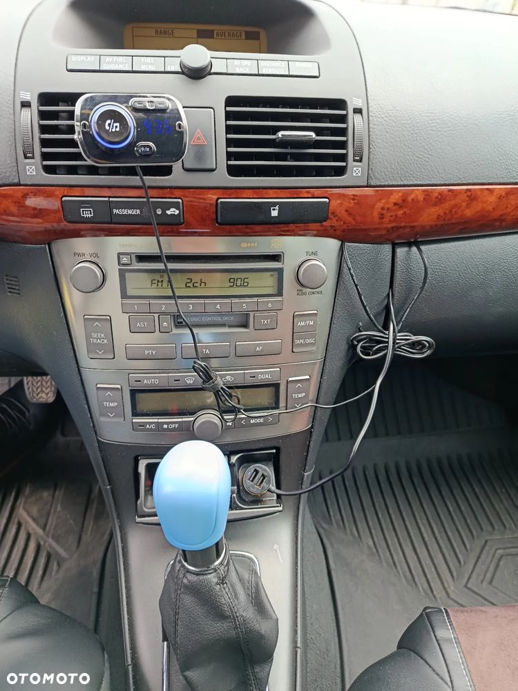 Toyota Avensis 1.8 VVT-i - 8