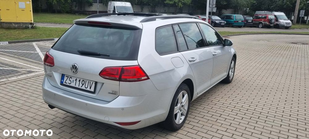 Volkswagen Golf 1.2 TSI BlueMotion Technology DSG Comfortline - 3
