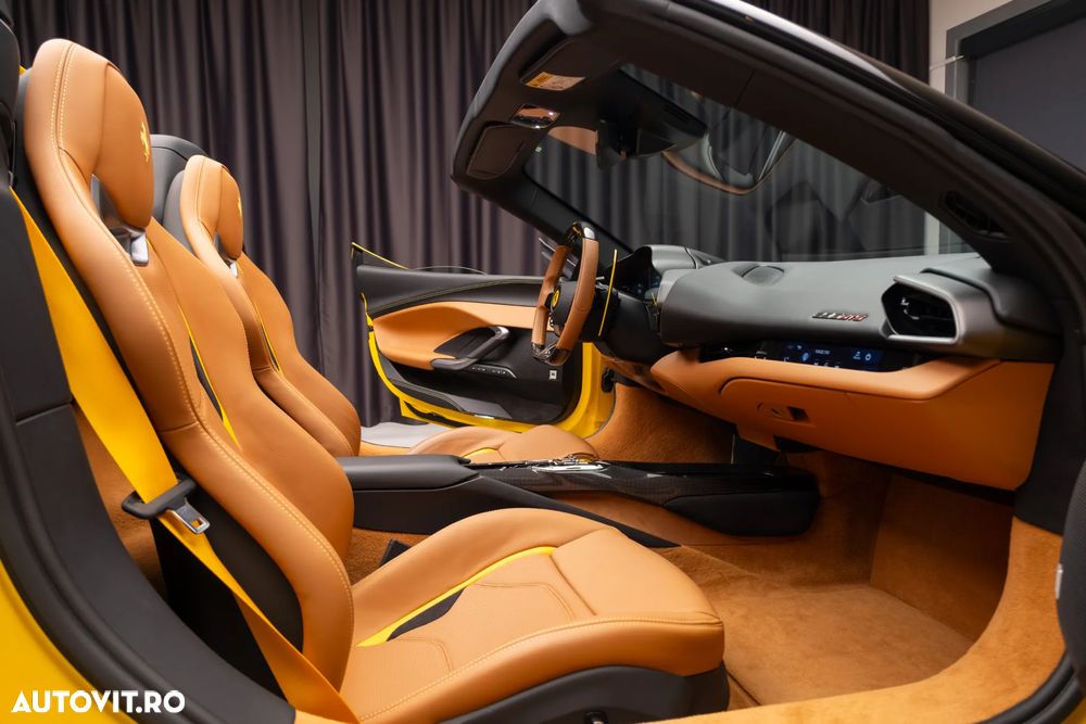 Ferrari 296 GTS - 19