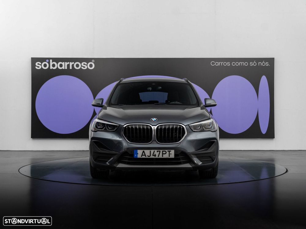 BMW X1 25 e xDrive Corporate Edition - 8