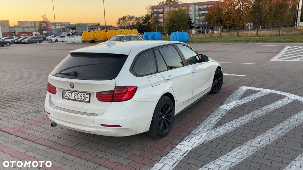 BMW 3 Series 2013 photo 4