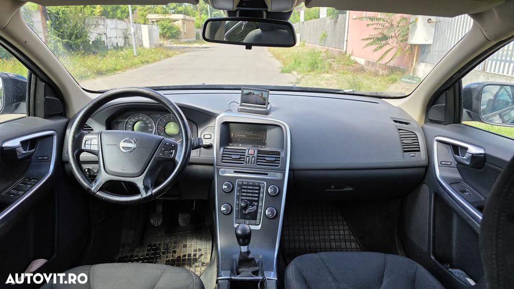 Volvo XC 60 - 8